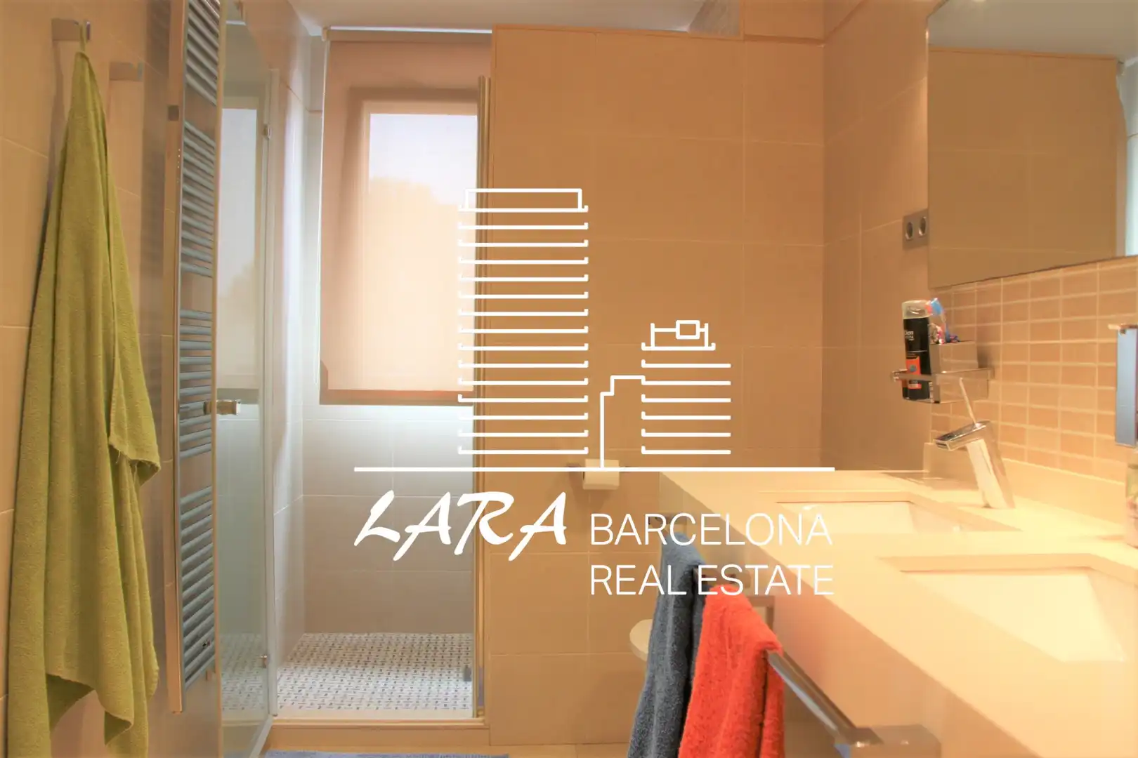 Habitación de Casa o chalet en venta en Viladecans con Aire acondicionado, Calefacción y Jardín privado
