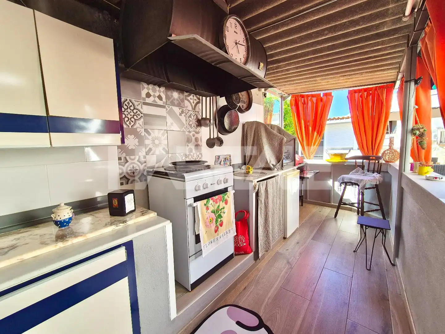 Kitchen of Houses for sale in Alborache  with Terrace, Storage room and Swimming Pool