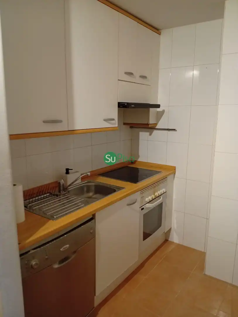 Cuina de Pis en venda en El Viso de San Juan amb Aire condicionat, Calefacció i Moblat