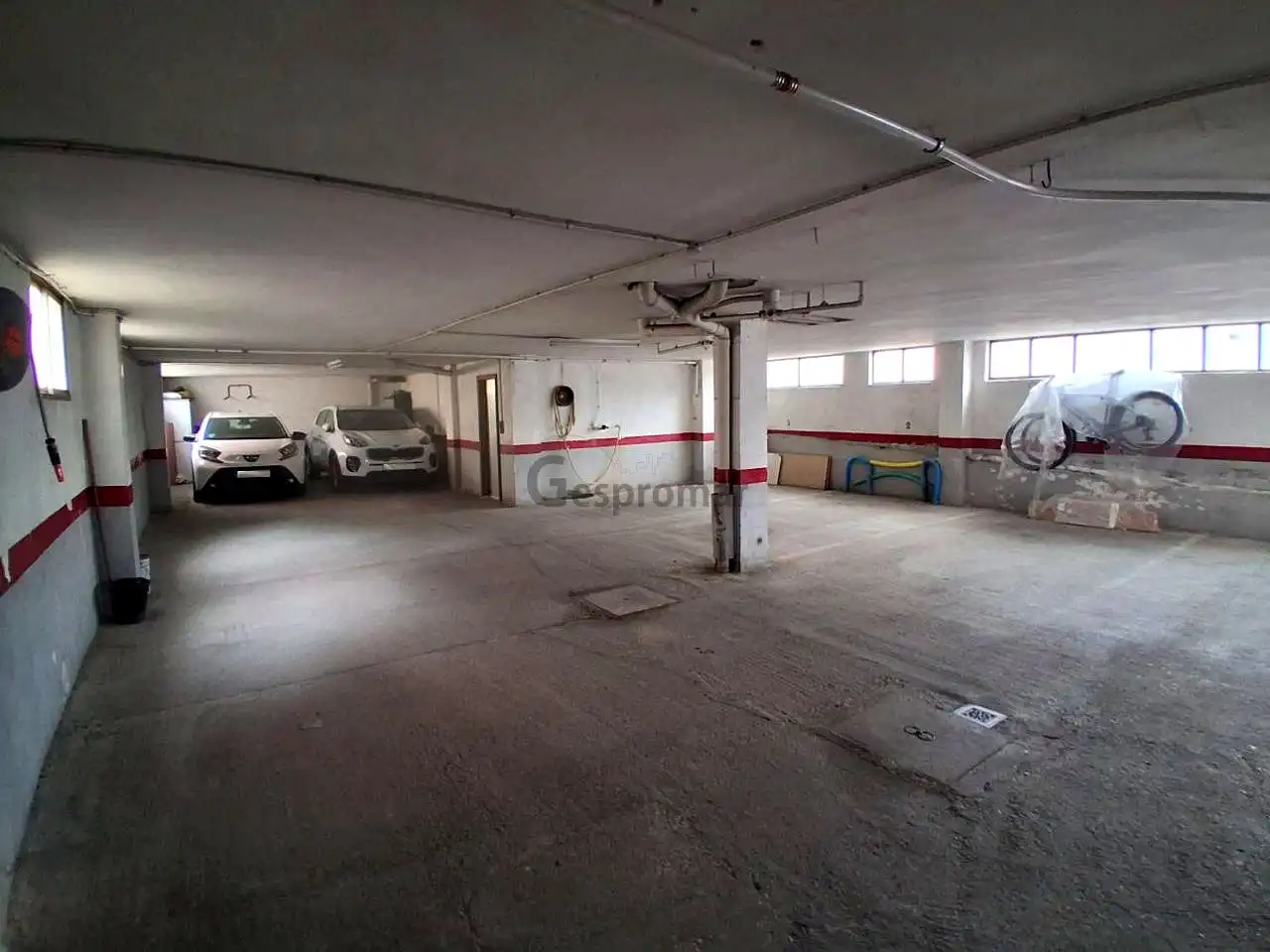 Garage for rent in De Los Olivos, Puerta del Ángel