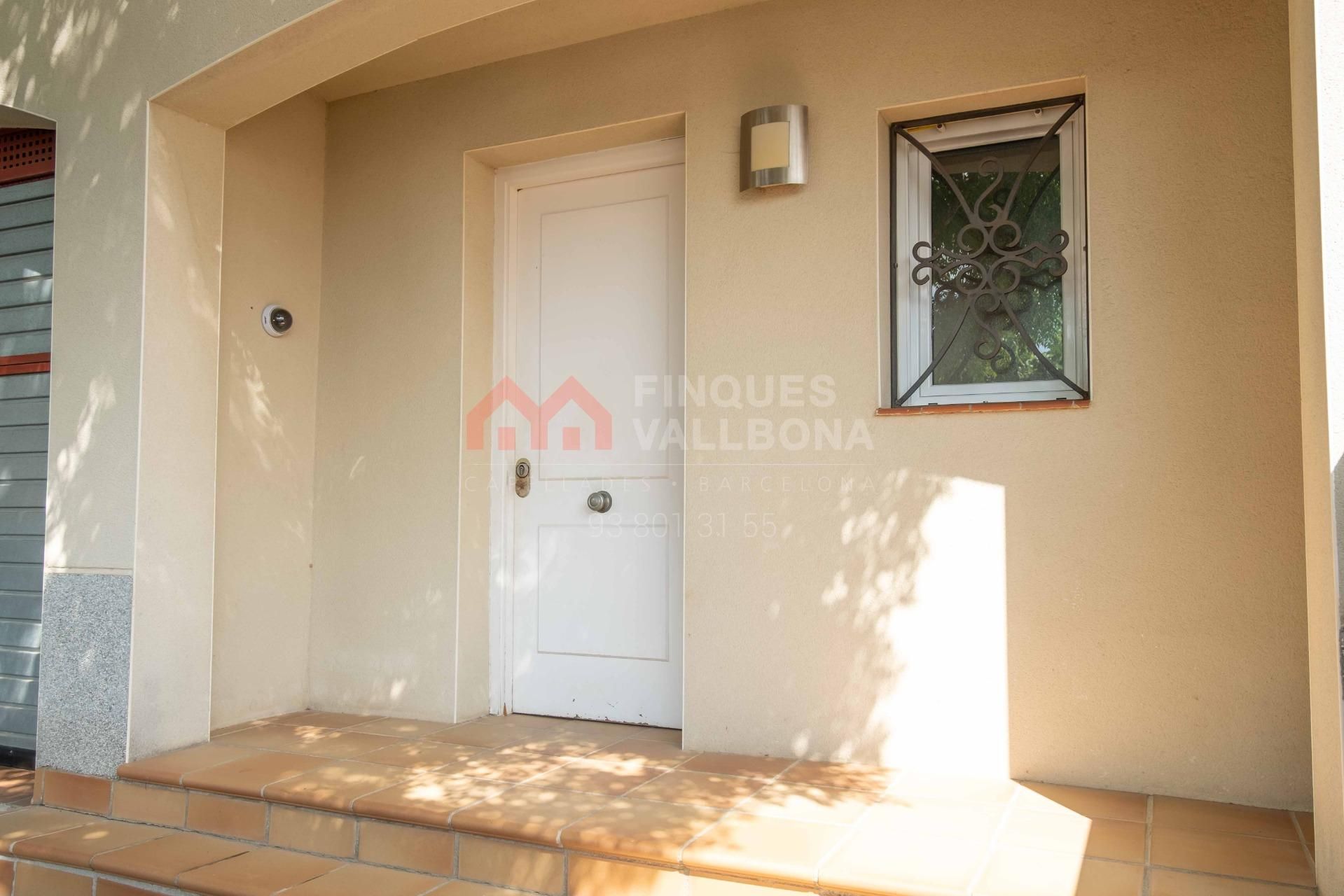 Casa adosada en venta en Castellet i la Gornal con Calefacción, Jardín privado y Terraza