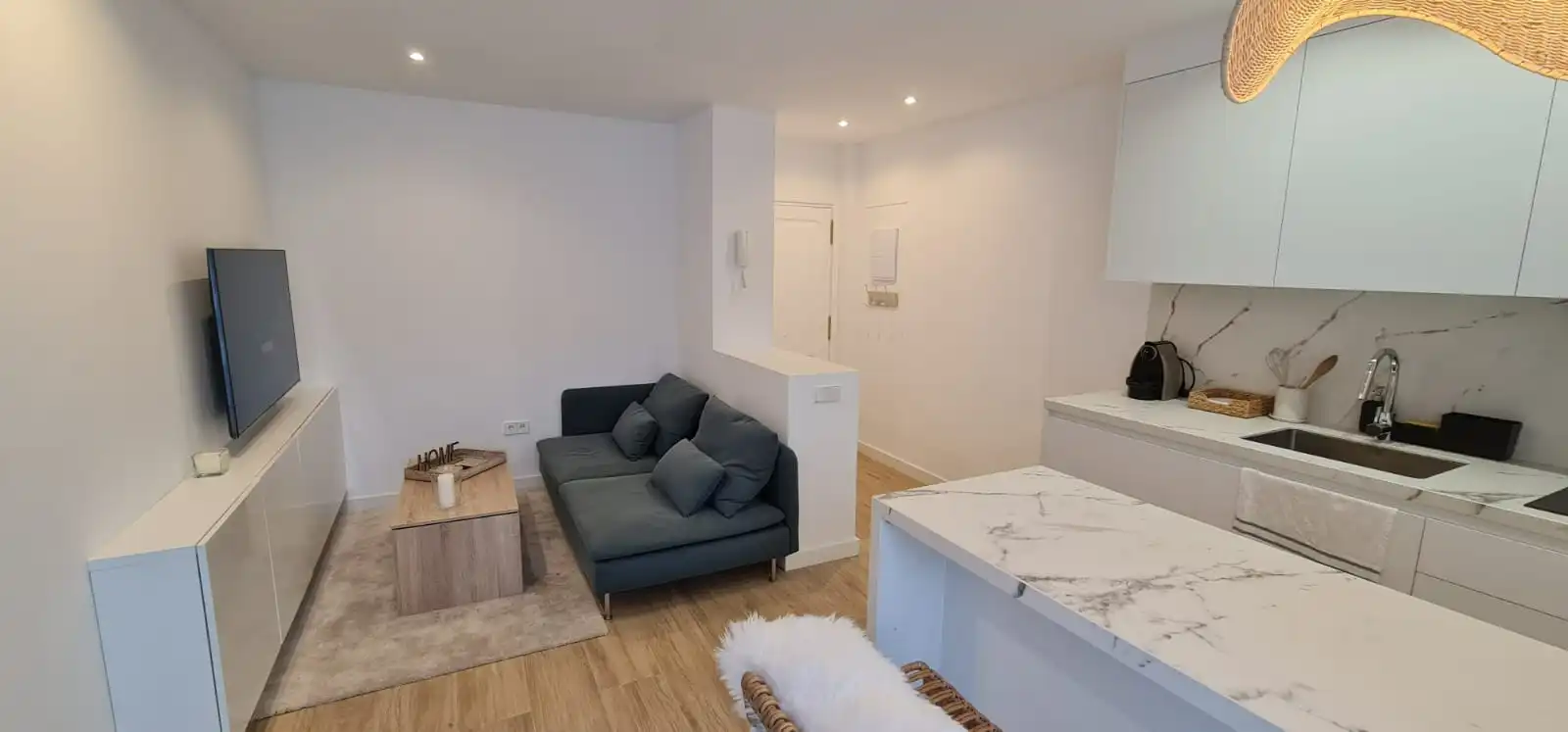 Sala d'estar de Pis de lloguer en San Cristóbal de la Laguna amb Moblat, Forn i Rentadora