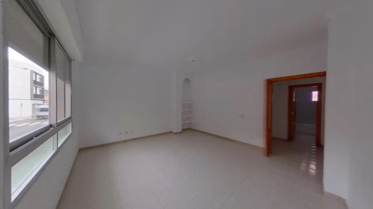 Ground floor for sale in Llevant, imagen 2