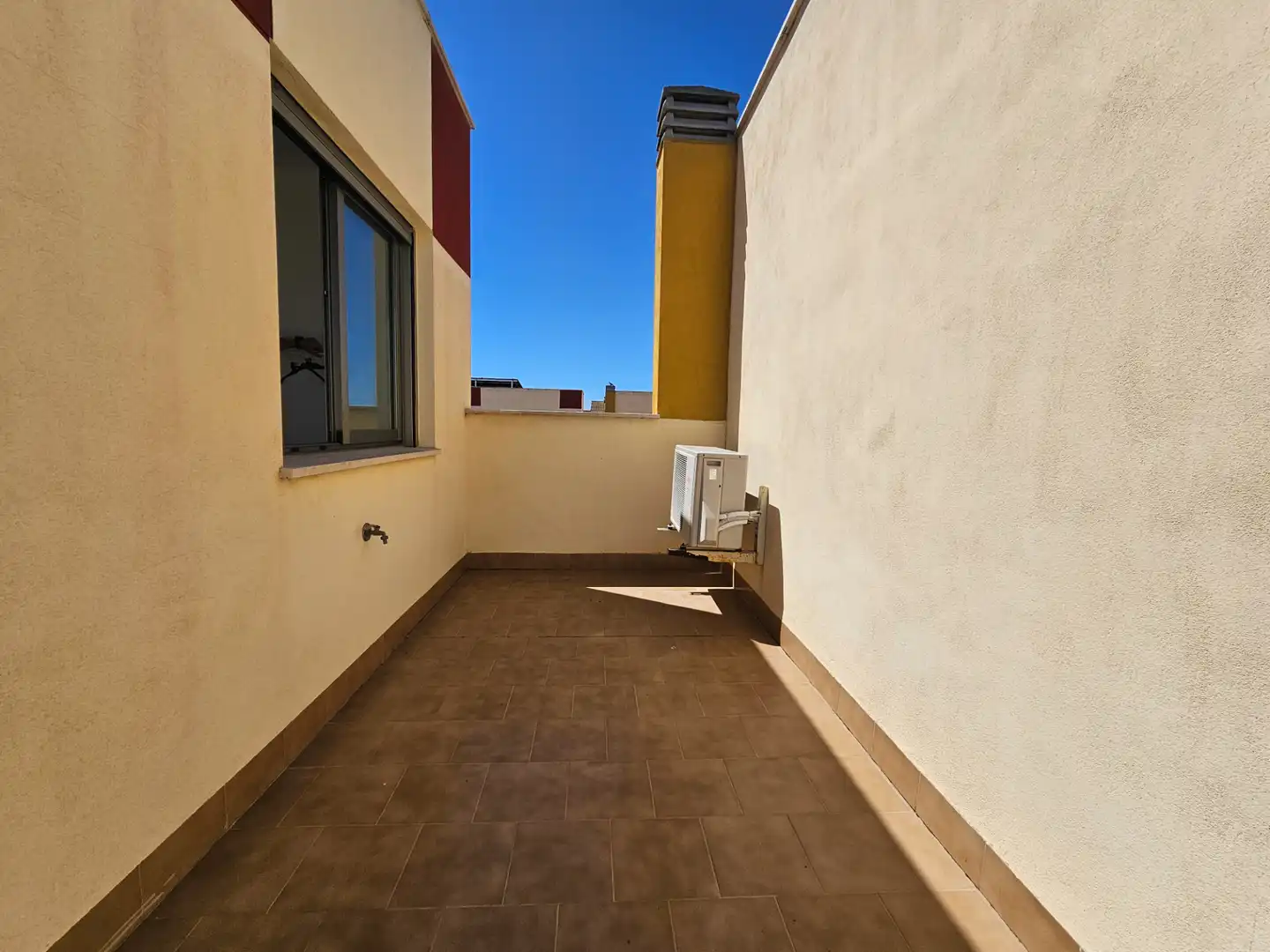 Balcony of Detached homes for sale in Los Alcázares  with Air Conditioner, Heating and Private garden