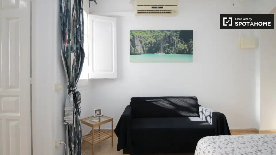 Flat for rent in El Raval
