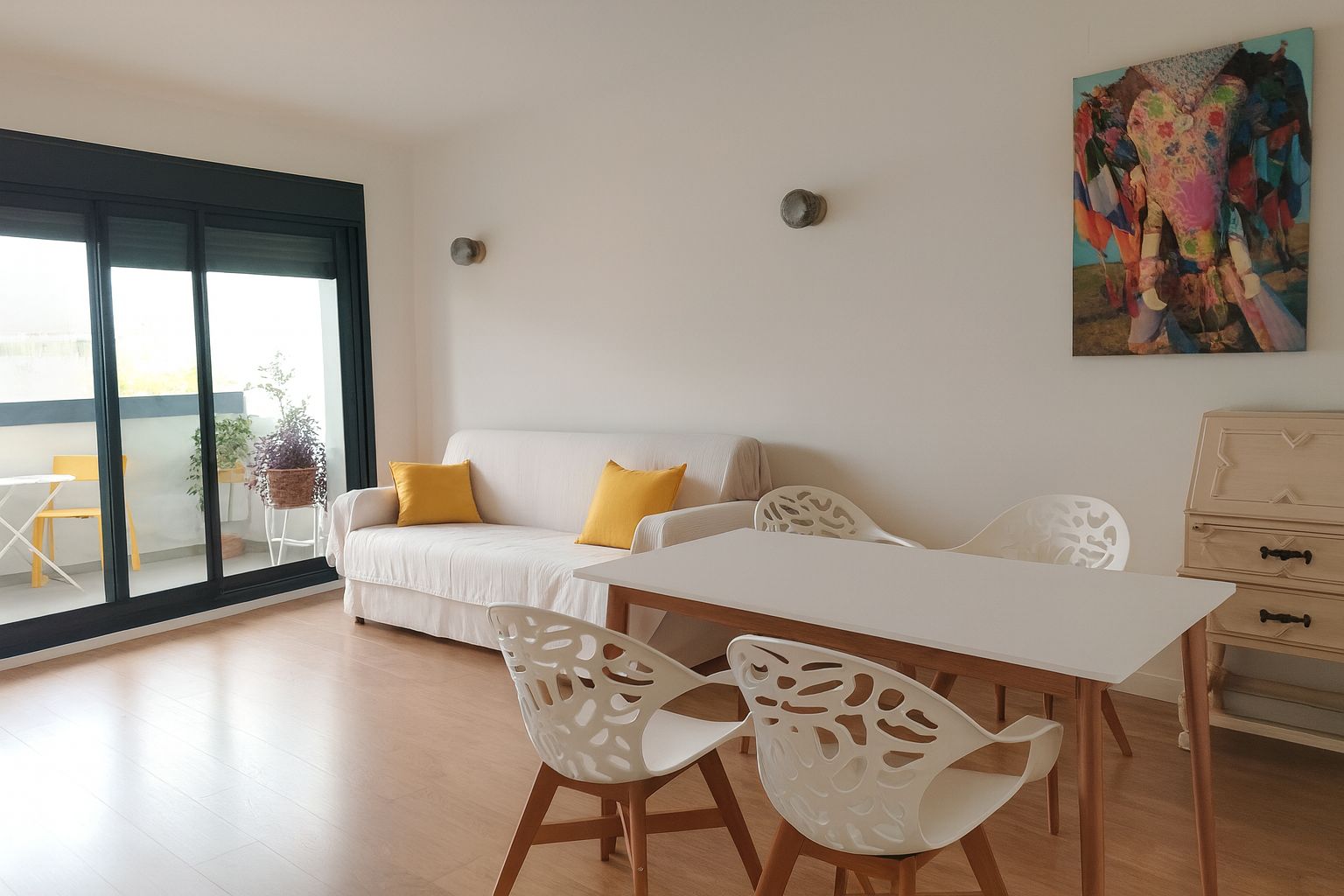 Living room of Flat for sale in Sant Adrià de Besòs  with Heating, Parquet flooring and Terrace