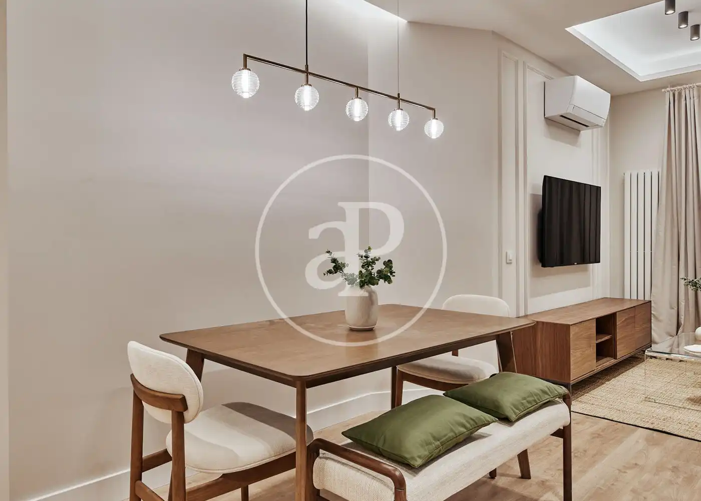 Comedor de Piso en venta en Madrid con Aire acondicionado, Calefacción y Jardín privado