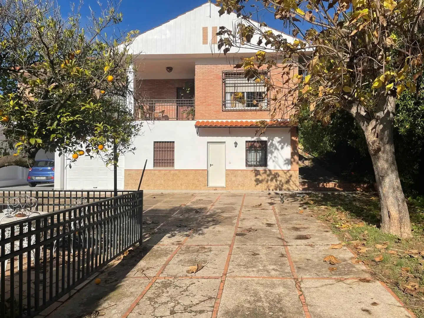 Exterior view of Houses for sale in Córdoba  with Air Conditioner, Private garden and Terrace