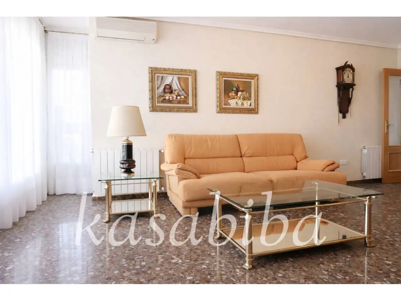 Piso en venta en Calle Ramón Muntaner, Avenida de la Paz