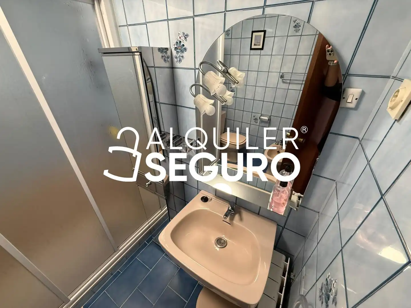 Baño de Piso de alquiler en Madrid con Aire acondicionado, Calefacción y Terraza