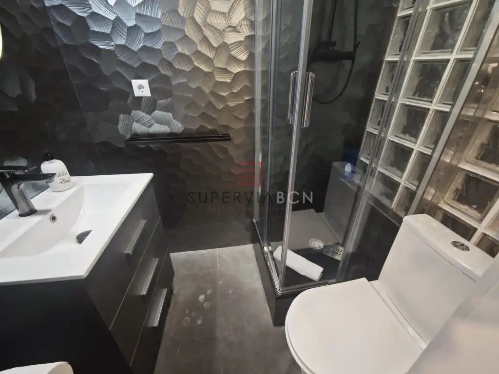 Bathroom of Lofts for sale in Barcelona
