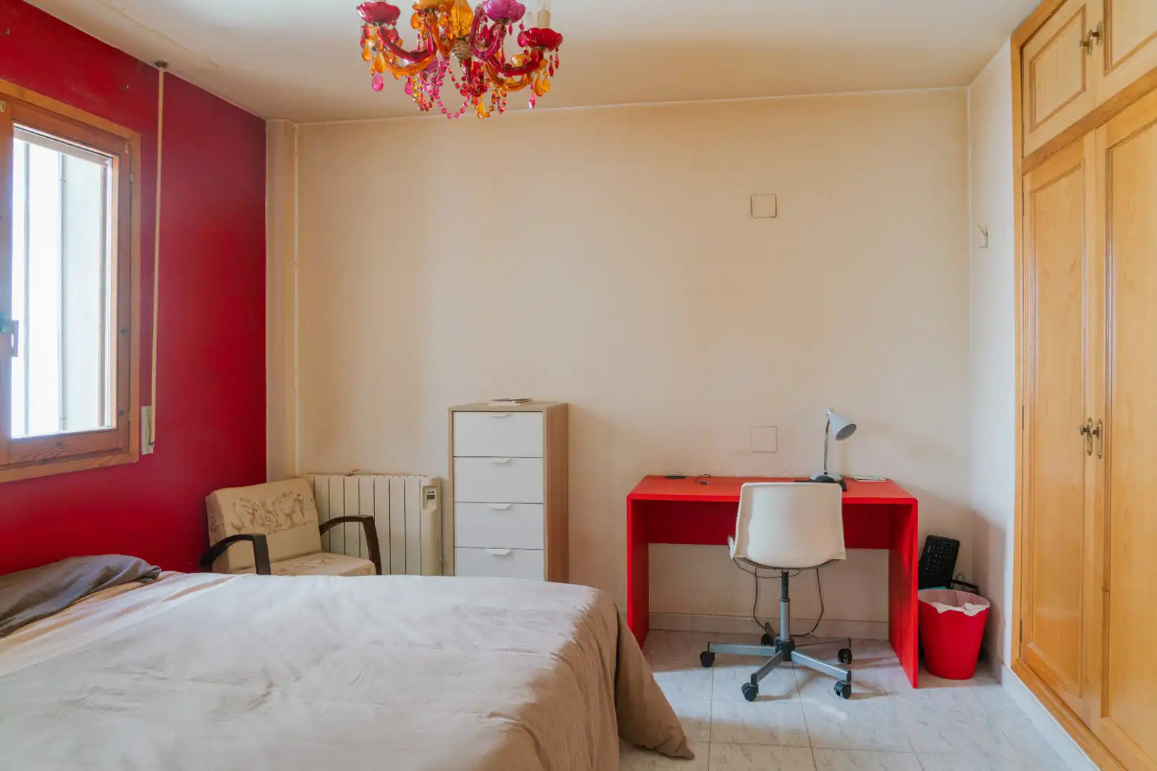Bedroom of Flat for sale in Zaragoza  with Heating, Furnished and Oven