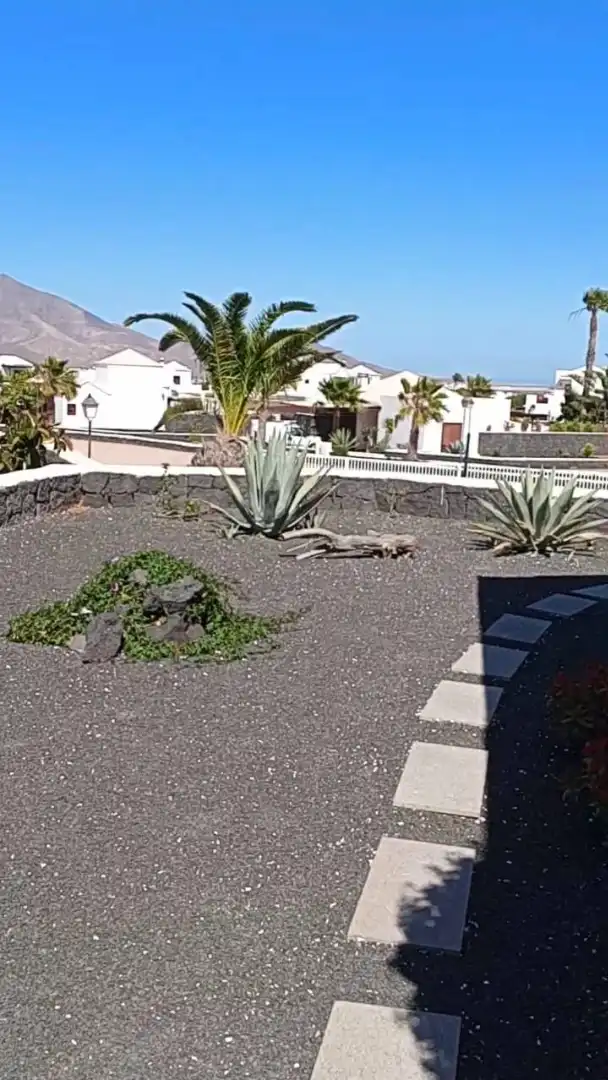 Vista exterior de Casa o chalet en venta en Yaiza con Jardín privado, Terraza y Amueblado