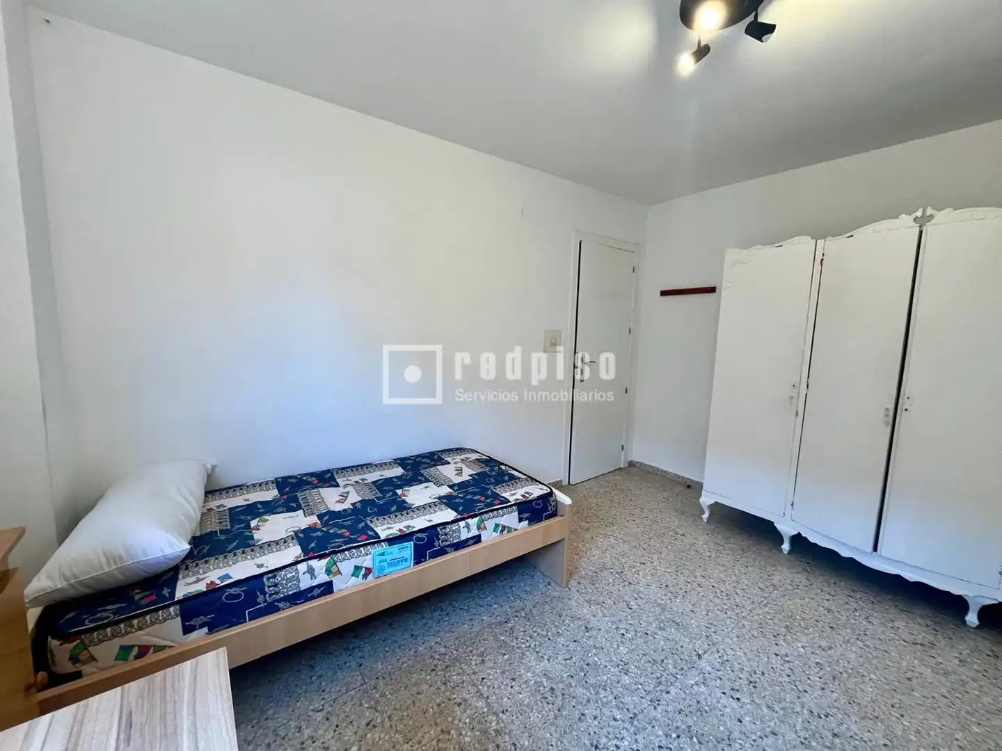 Habitación de Piso de alquiler en Granada con Aire acondicionado, Calefacción y Terraza