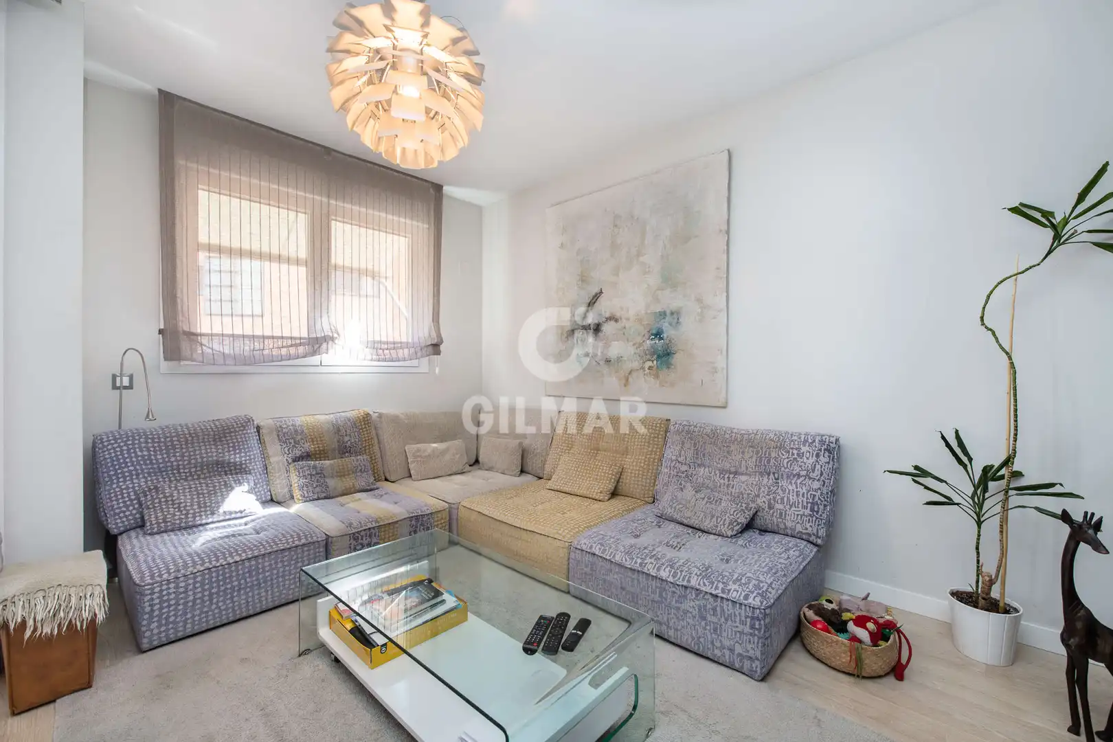 Living room of Flat for sale in Madrid  with Heating, Private garden and Storage room