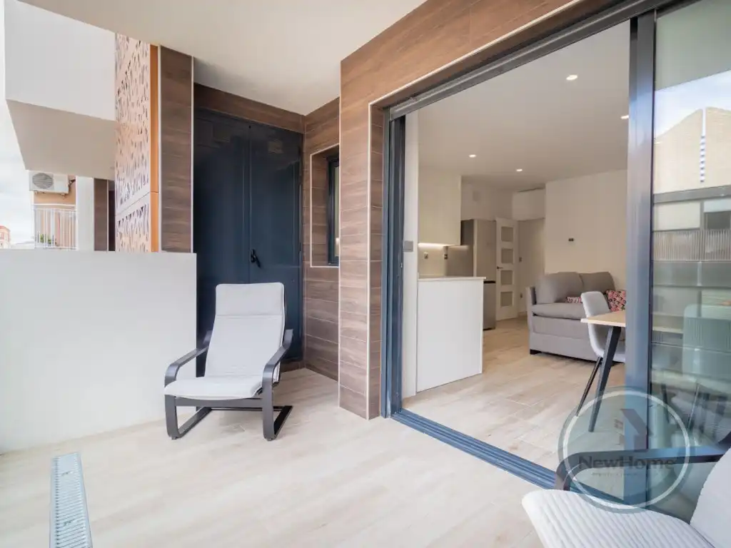 Terraza de Piso de alquiler en Elche / Elx con Aire acondicionado, Terraza y Piscina comunitaria