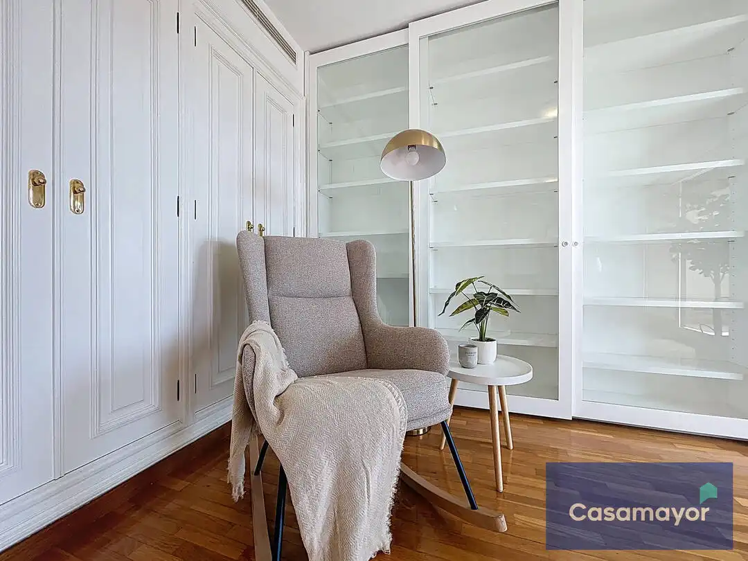 Sala d'estar de Casa adosada en venda en Alicante / Alacant amb Aire condicionat, Calefacció i Jardí privat