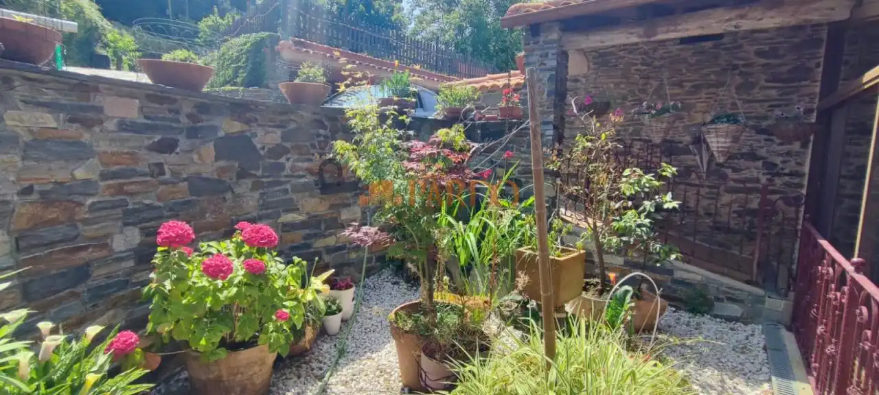 Jardí de Finca rústica en venda en Valdoviño amb Calefacció, Jardí privat i Terrassa