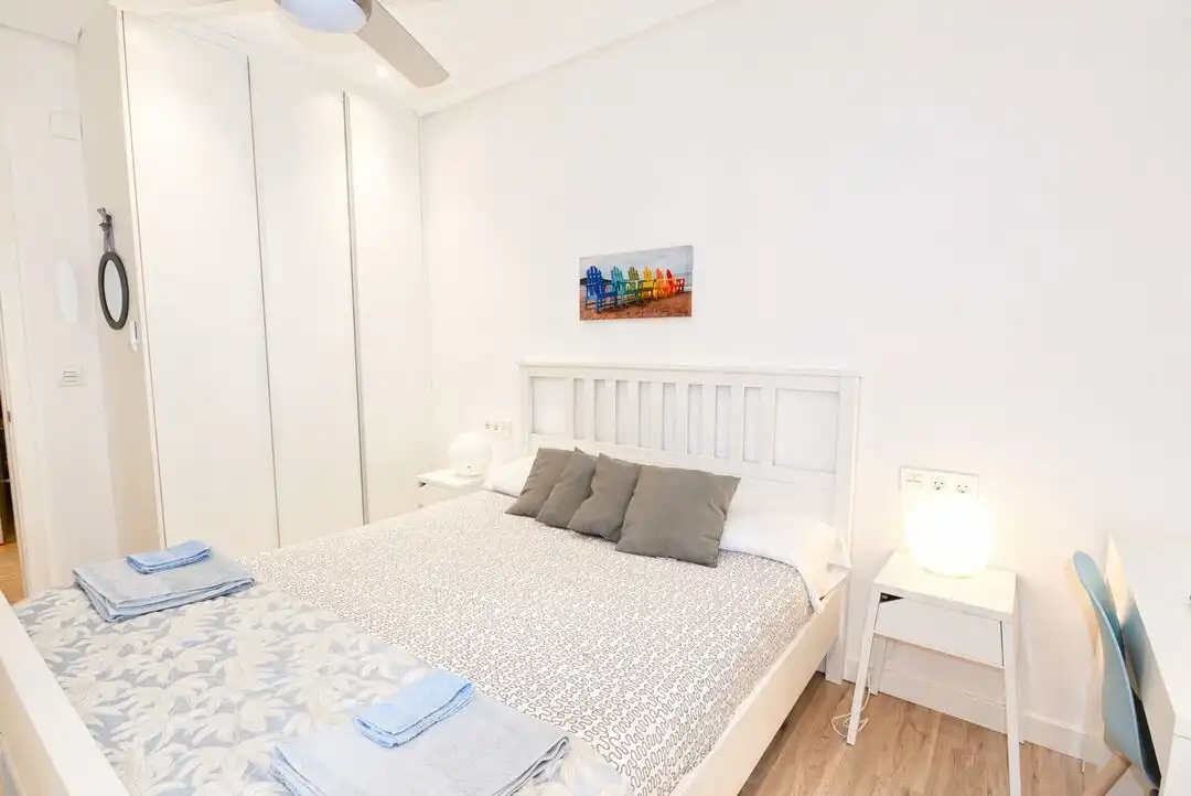 Habitación de Piso en venta en Donostia - San Sebastián  con Calefacción, Terraza y Trastero
