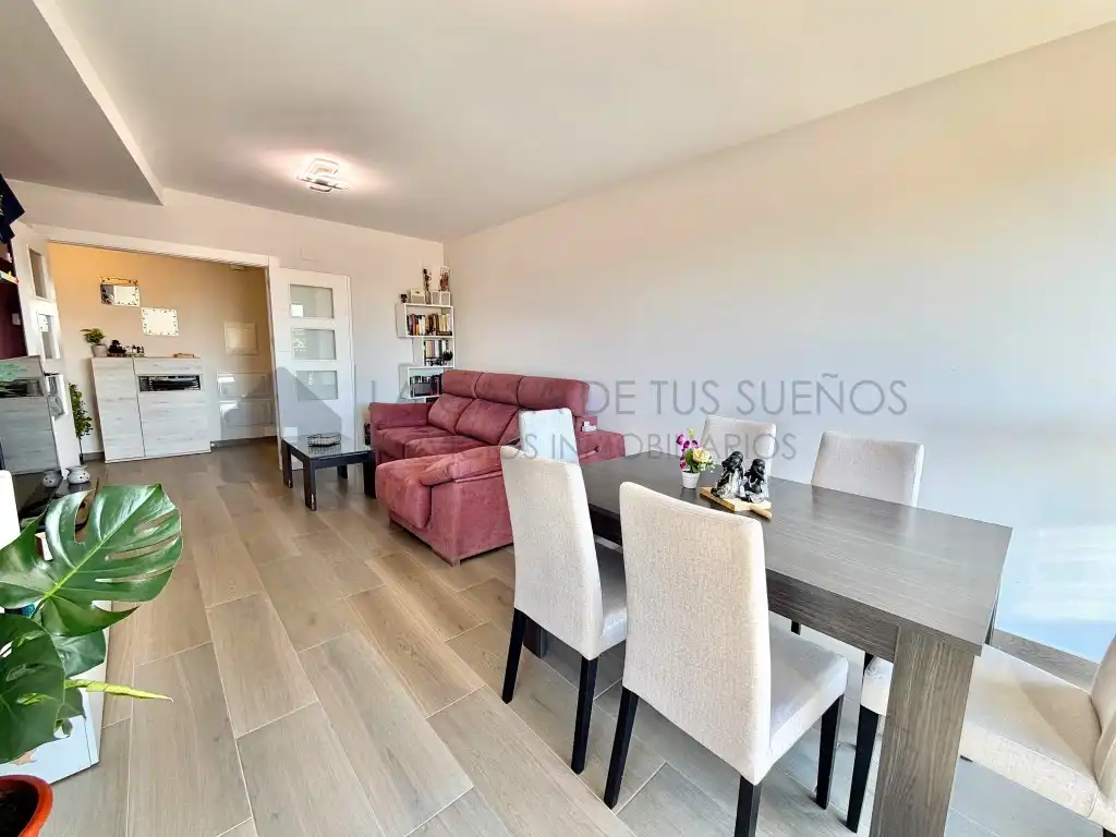 Piso en venta en Calle Azorin, El Mercado - Plaza de Toros