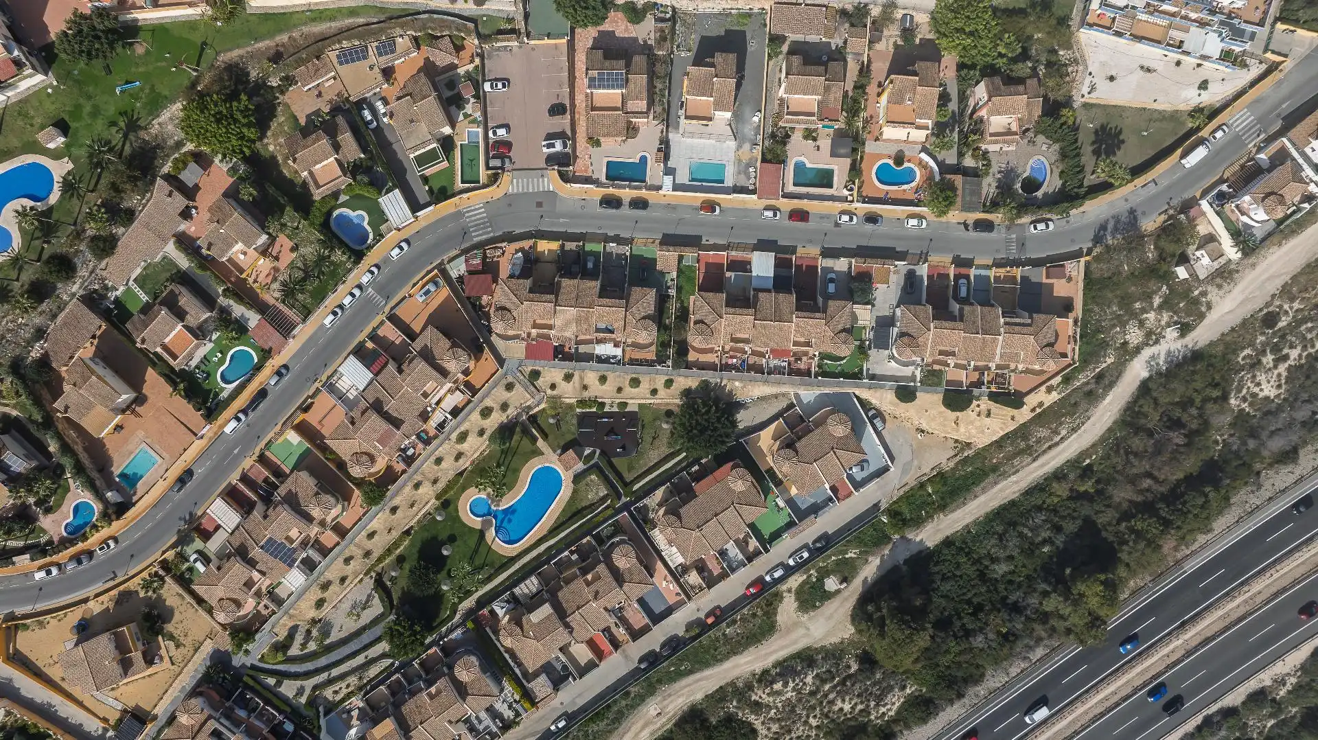 Vista exterior de Casa o chalet en venta en Finestrat con Aire acondicionado, Calefacción y Jardín privado