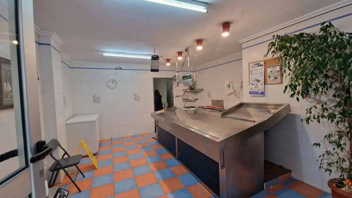 Local commercial à vendre à Inmobiliaria - Barreda, imagen 3