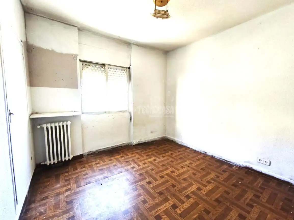 Habitación de Piso en venta en Madrid con Calefacción