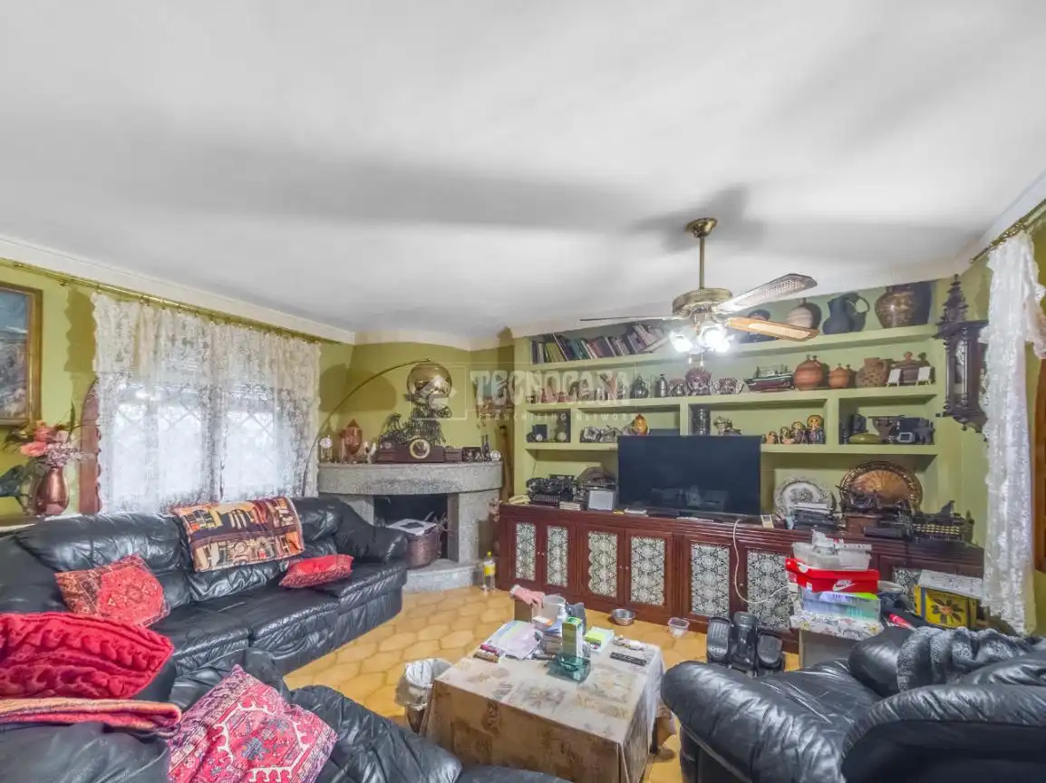 Sala de estar de Casa o chalet en venta en Nuevo Baztán con Aire acondicionado, Calefacción y Piscina