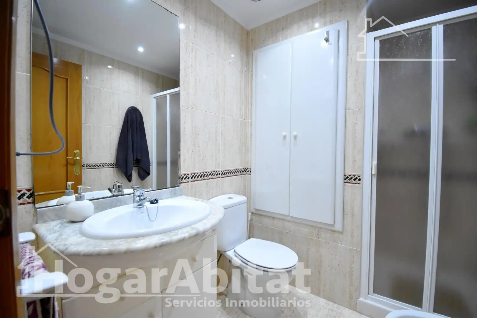 Baño de Casa adosada en venta en El Real de Gandia con Aire acondicionado, Terraza y Trastero