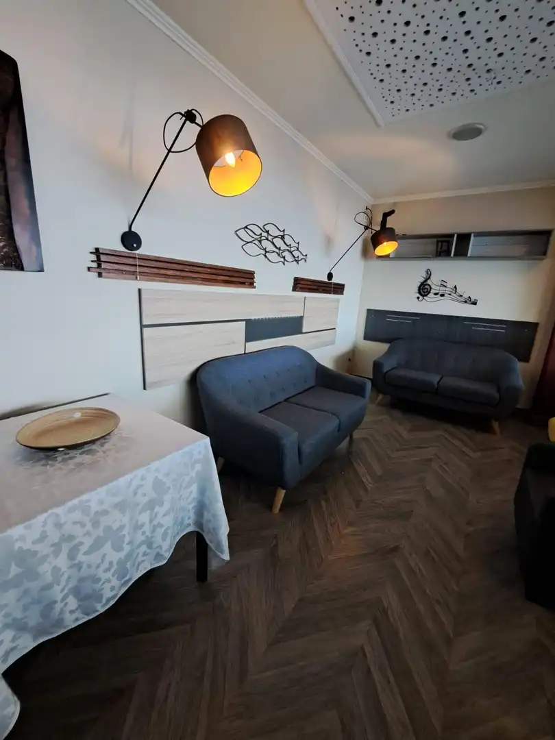 Wohnzimmer von Geschaftsraum zur Miete in Ribeira mit Klimaanlage und Möbliert