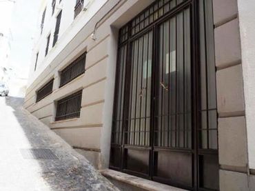 Locale commerciale in vendita a Calle Cambil
