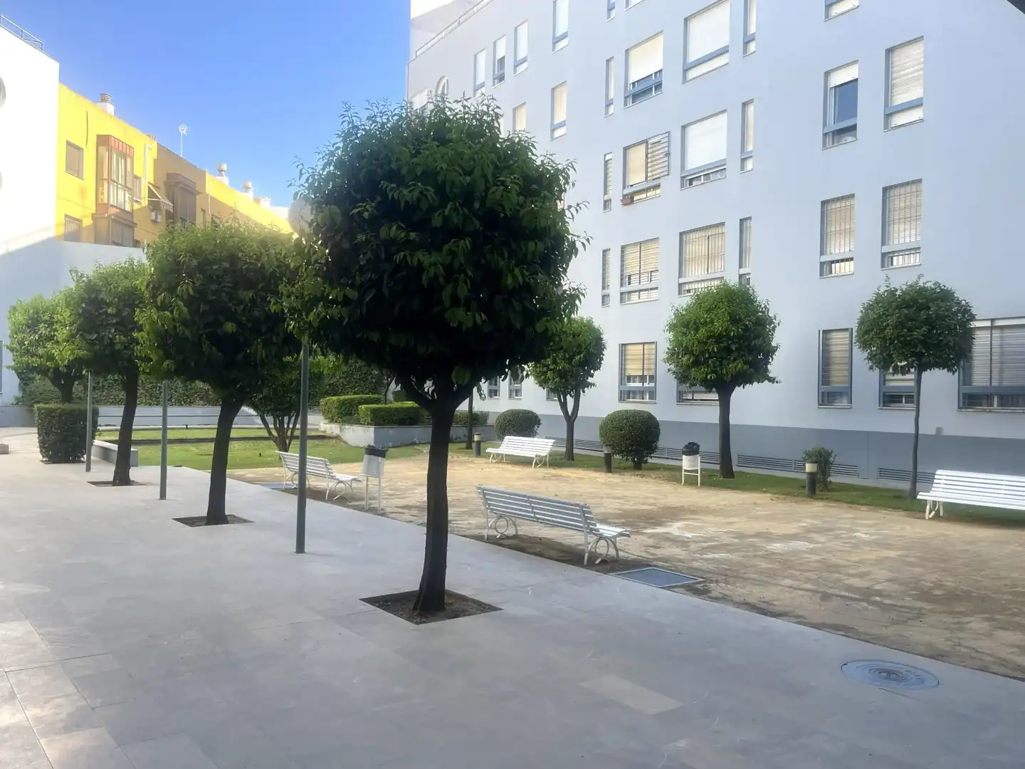 Außenansicht von Wohnung zur Miete in Sevilla mit Klimaanlage und Heizung