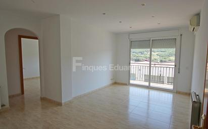 Living room of Flat for sale in Argentona  with Air Conditioner and Balcony