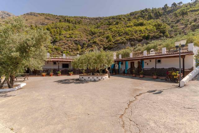 Casa-chalet en Venta en POLIGONO 1 PARCELA 154, 1 en Ítrabo