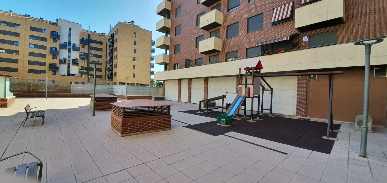 Terrace of Attic for rent in  Logroño  with Air Conditioner, Heating and Parquet flooring
