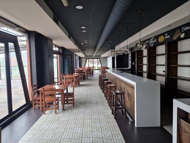 Local comercial en Alquiler en Colloto - Calle BOCA DEL RIO en Colloto