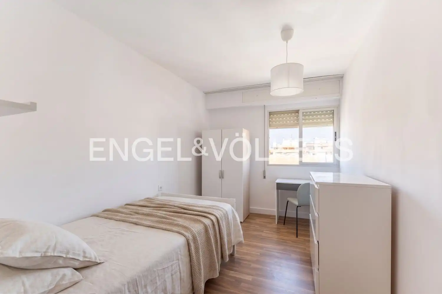 Bedroom of Flat for rent in Sagunto / Sagunt  with Air Conditioner, Heating and Parquet flooring