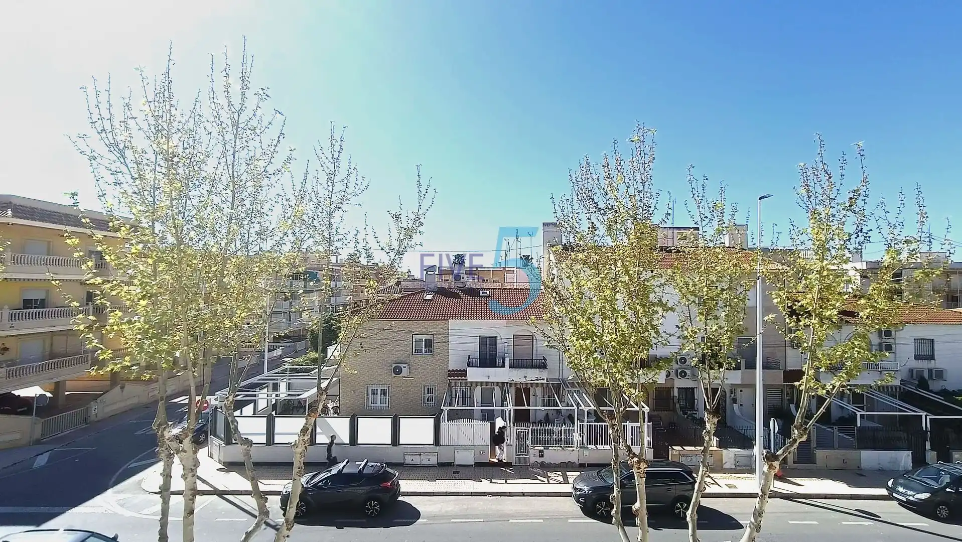 Adossat amb piscina en venda a Santa Pola ciudad