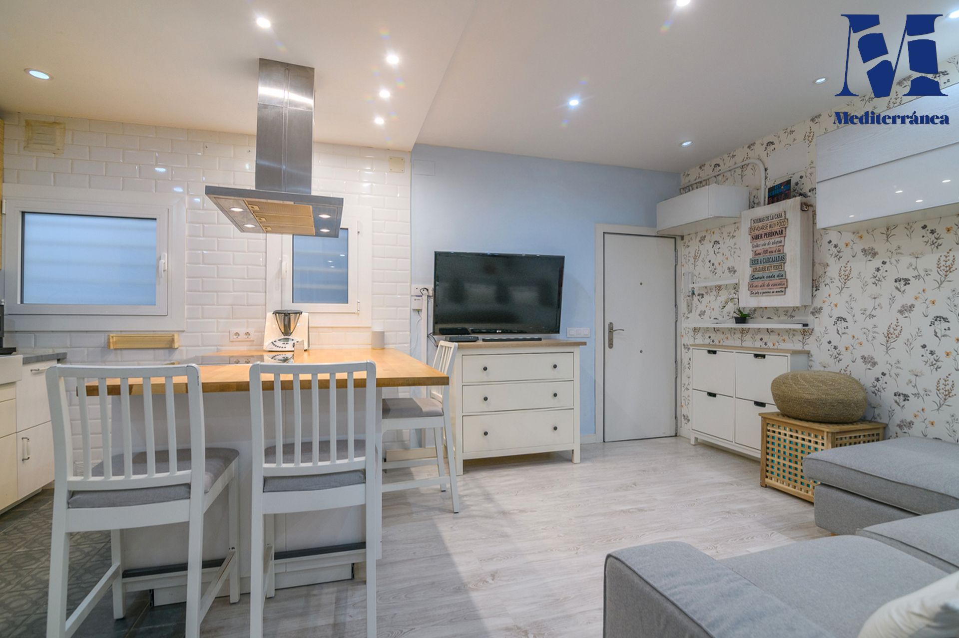 Kitchen of Flat for sale in Castelldefels  with Air Conditioner, Heating and Parquet flooring