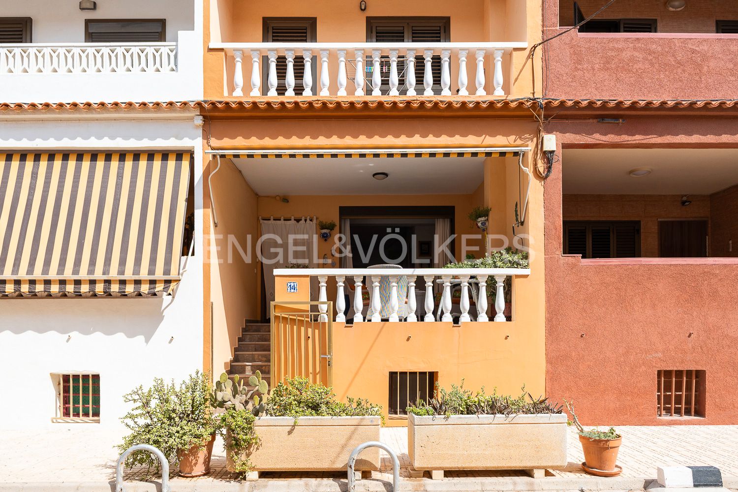 Vista exterior de Casa o chalet en venta en Sueca con Aire acondicionado, Calefacción y Terraza