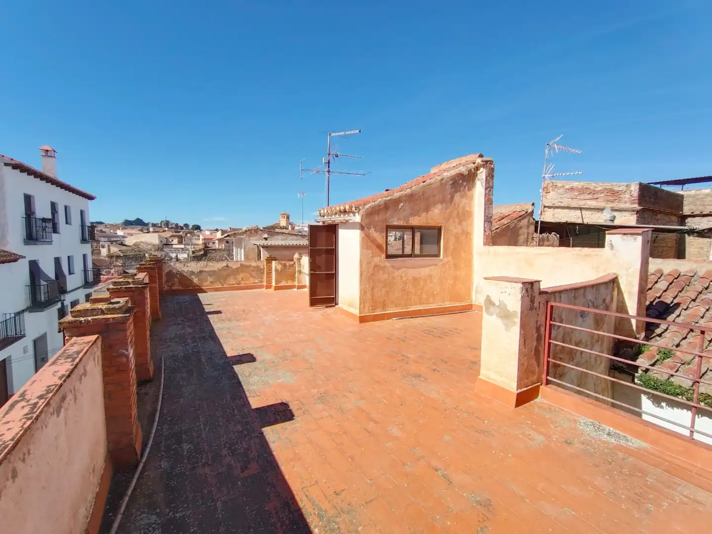 Terrassa de Casa o xalet en venda en Guadix amb Terrassa, Moblat i Rentadora