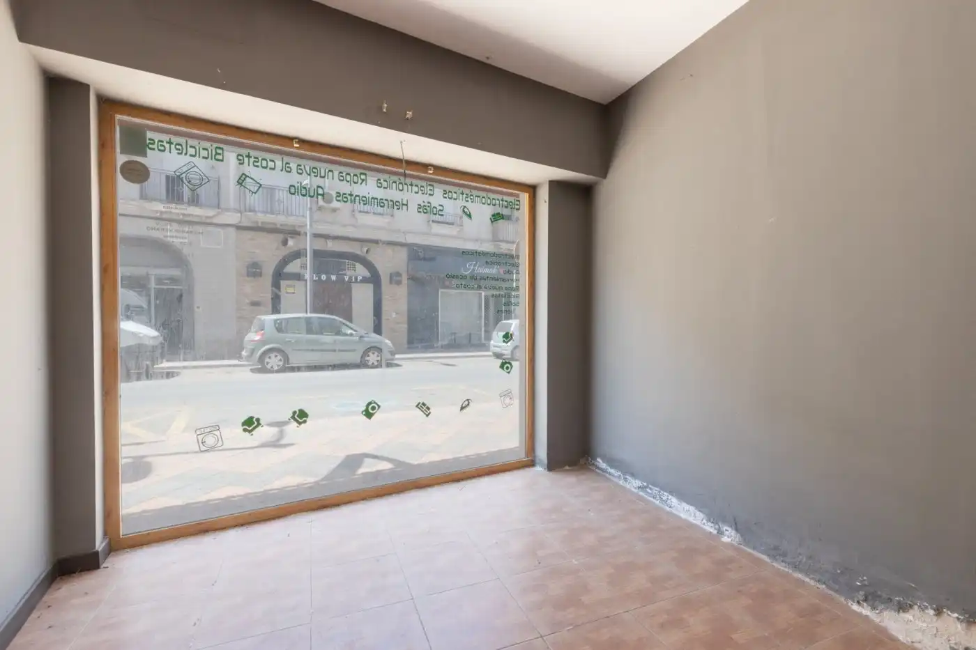Locale commerciale in vendita a Calle JARDINES, imagen 3