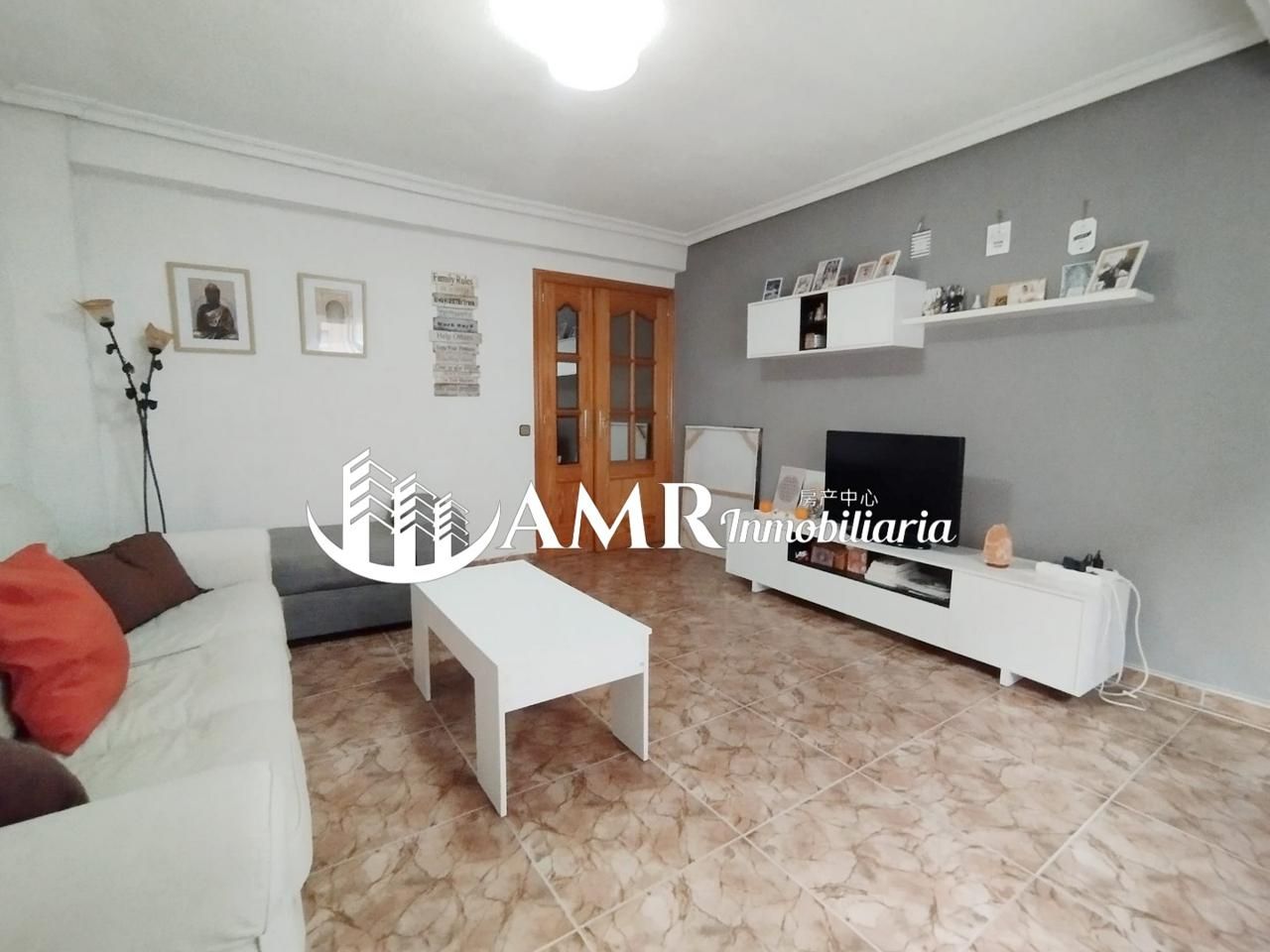 Sala d'estar de Pis en venda en Fuenlabrada amb Aire condicionat, Terrassa i Traster