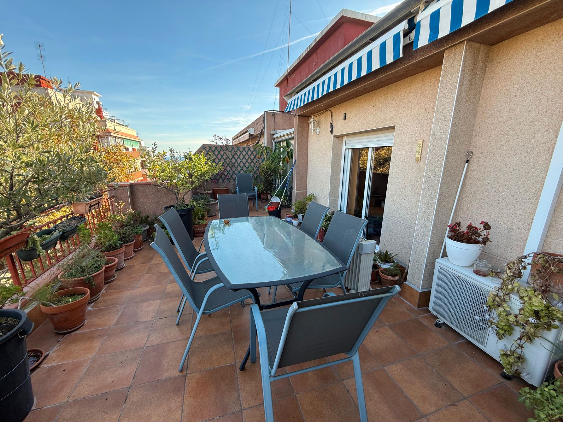 Àtic en venda a Carrer de l'Estrella, Sistrells