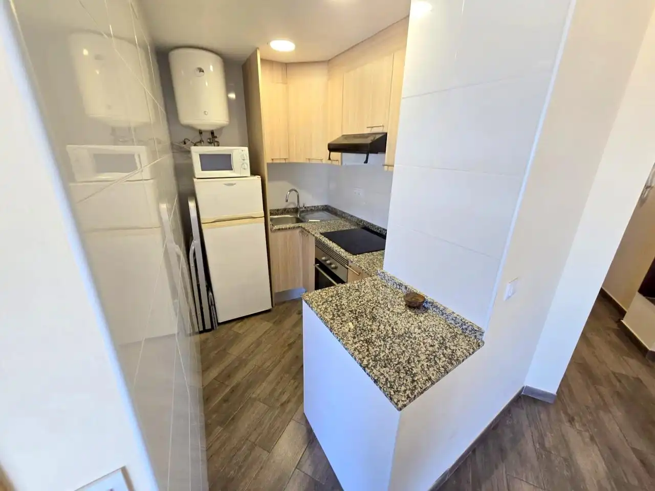 Cuina de Apartament en venda en Gandia amb Aire condicionat, Terrassa i Moblat