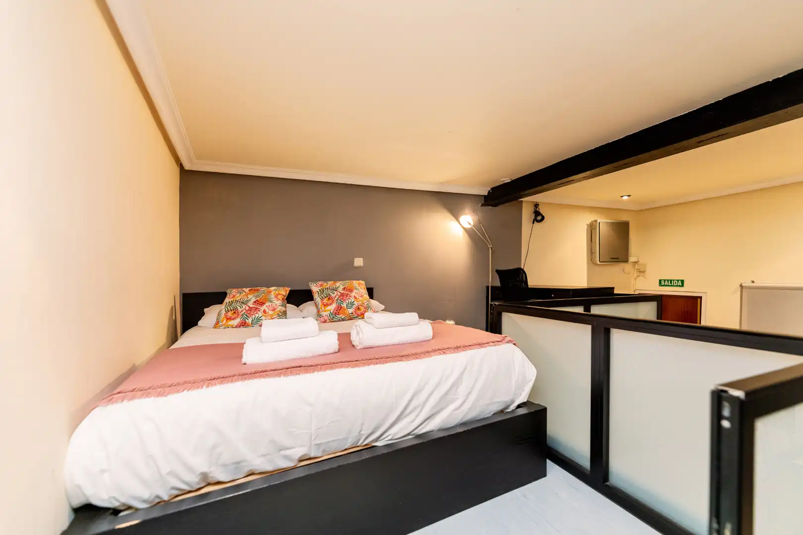 Habitación de Piso en venta en Madrid con Aire acondicionado, Amueblado y Lavadora