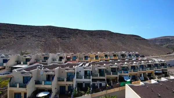 Vista exterior de Casa o xalet en venda en Pájara amb Aire condicionat, Jardí privat i Terrassa