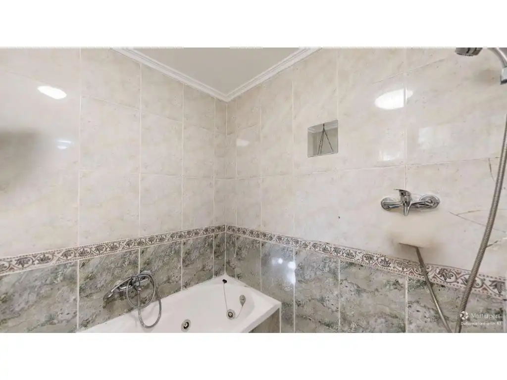 Bathroom of Houses for sale in Burjassot