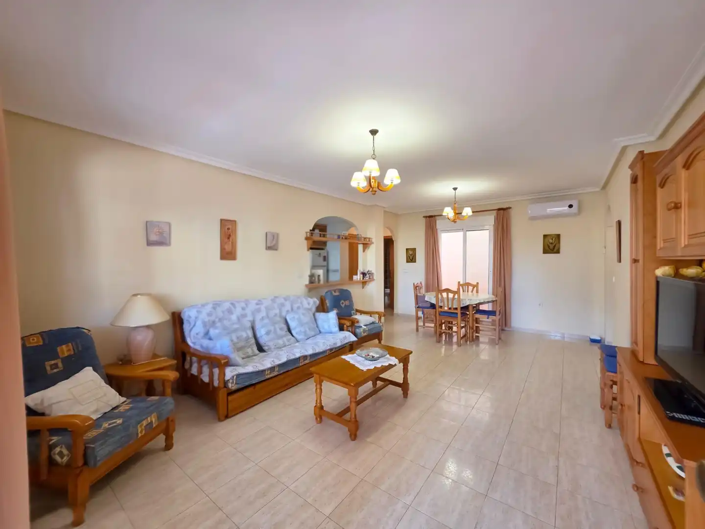 Sala de estar de Apartamento en venta en Santa Pola con Aire acondicionado, Amueblado y Piscina comunitaria