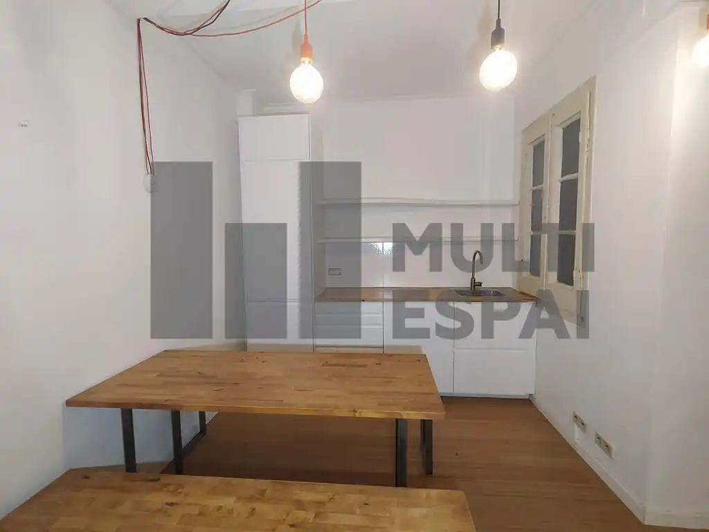 Cocina de Oficina de alquiler en Barcelona con Aire acondicionado